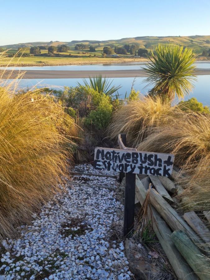 Catlins Lake Sanctuary Owaka Eksteriør billede